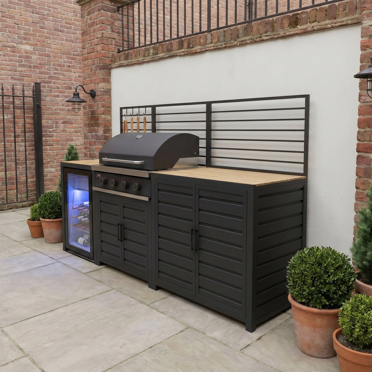 Draco Grills Scandic Modular 4 Burner Barbecue Cabinet with Double Cupboard & Fridge Unit